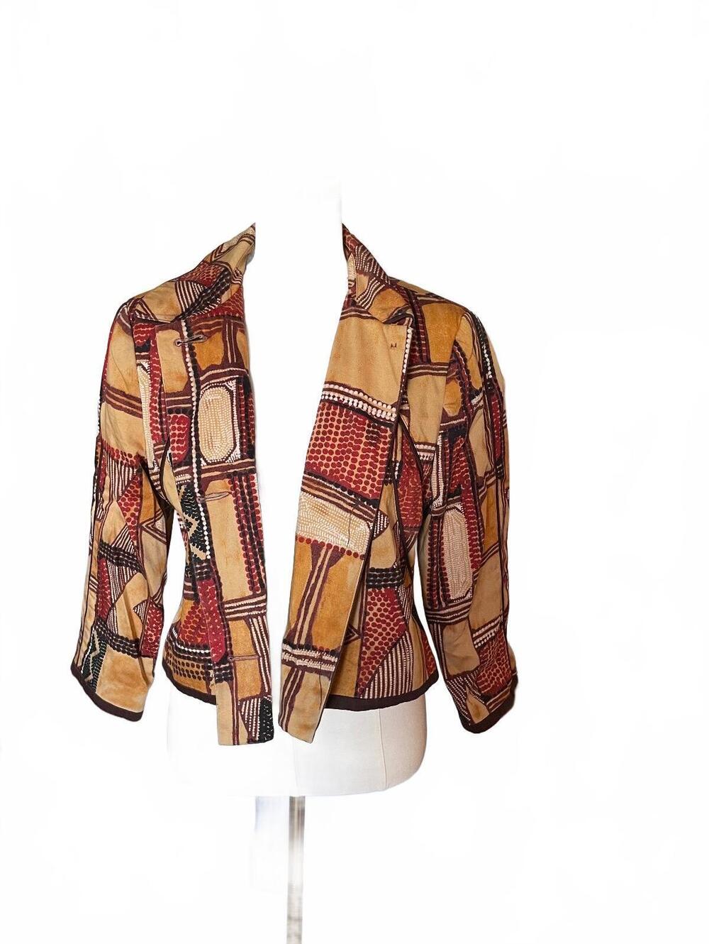 Harve Benard petite cropped patterned blazer in tan rust and brown - Picture 2 of 6